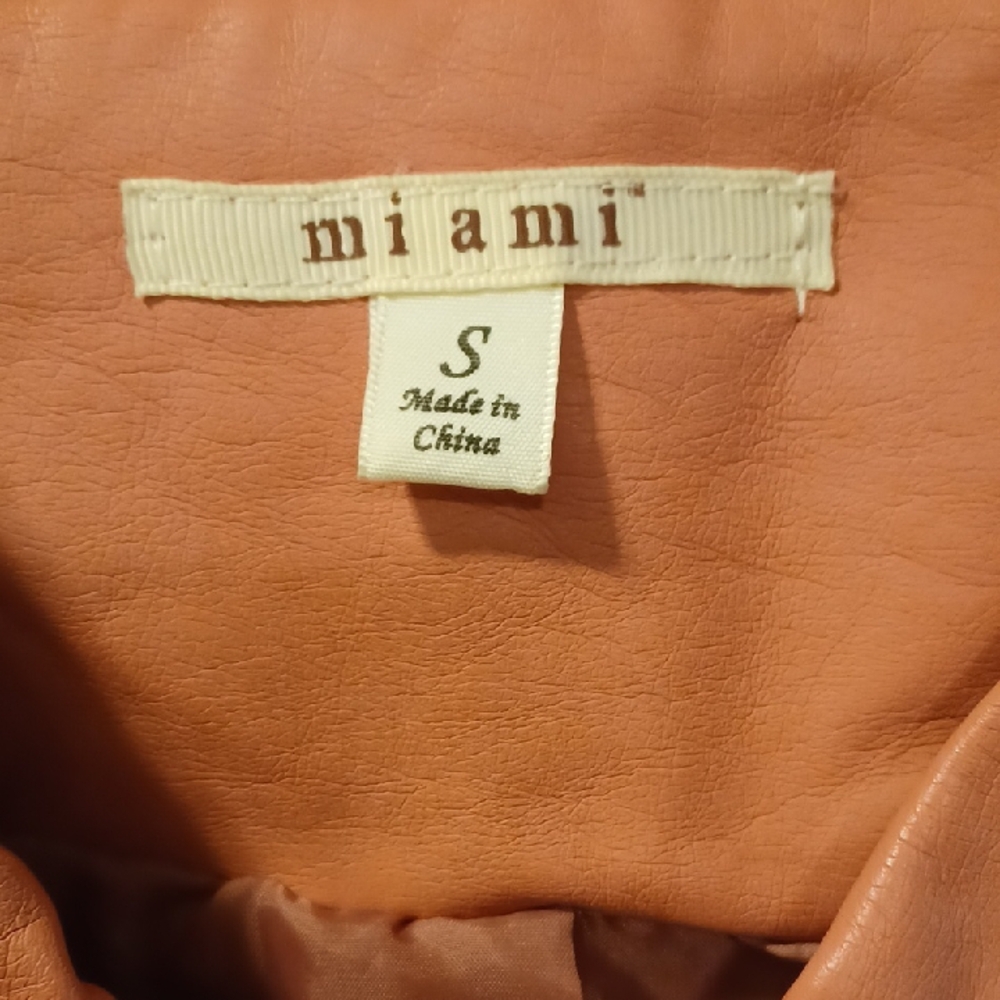 mi a mi Salmon Pink Ruffle Faux-Leather Jacket Size Small - Picture 2 of 14